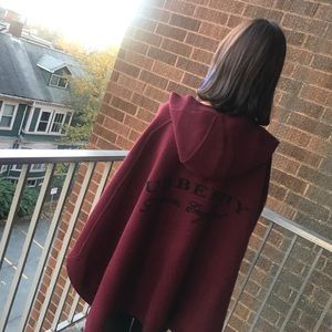 Burberry wool&cashmere blend hooded poncho nearly BRAND NEW!
